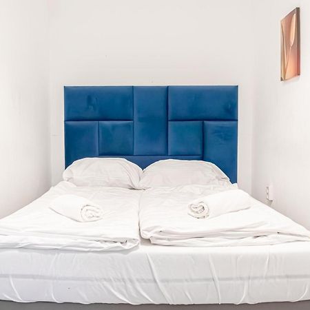 Central Belvedere 3Br Shared Apartment - 12 Min From City Center Wenen Buitenkant foto