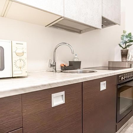 Central Belvedere 3Br Shared Apartment - 12 Min From City Center Wenen Buitenkant foto