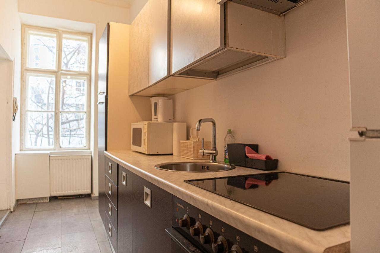 Central Belvedere 3Br Shared Apartment - 12 Min From City Center Wenen Buitenkant foto