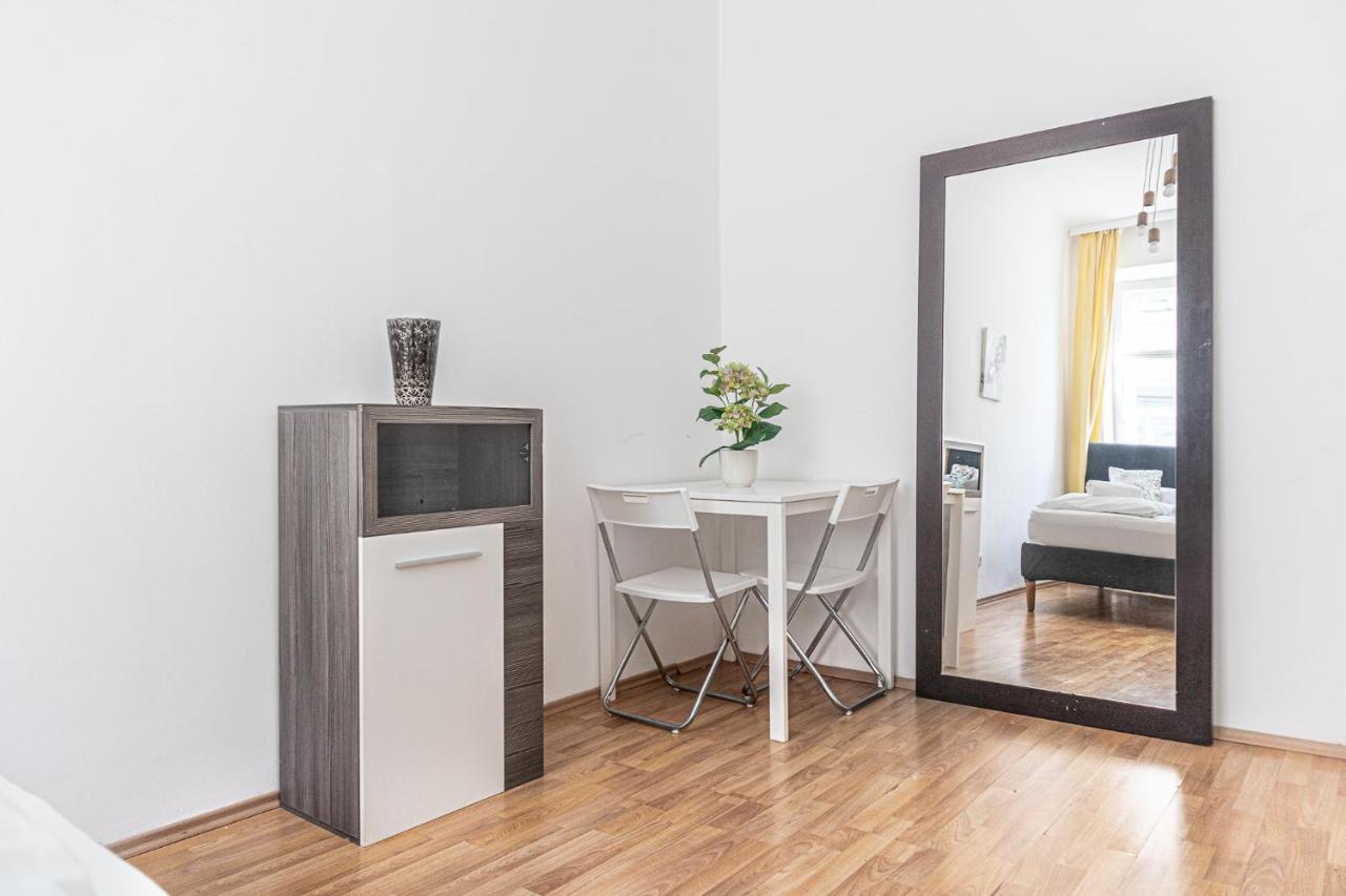 Central Belvedere 3Br Shared Apartment - 12 Min From City Center Wenen Buitenkant foto