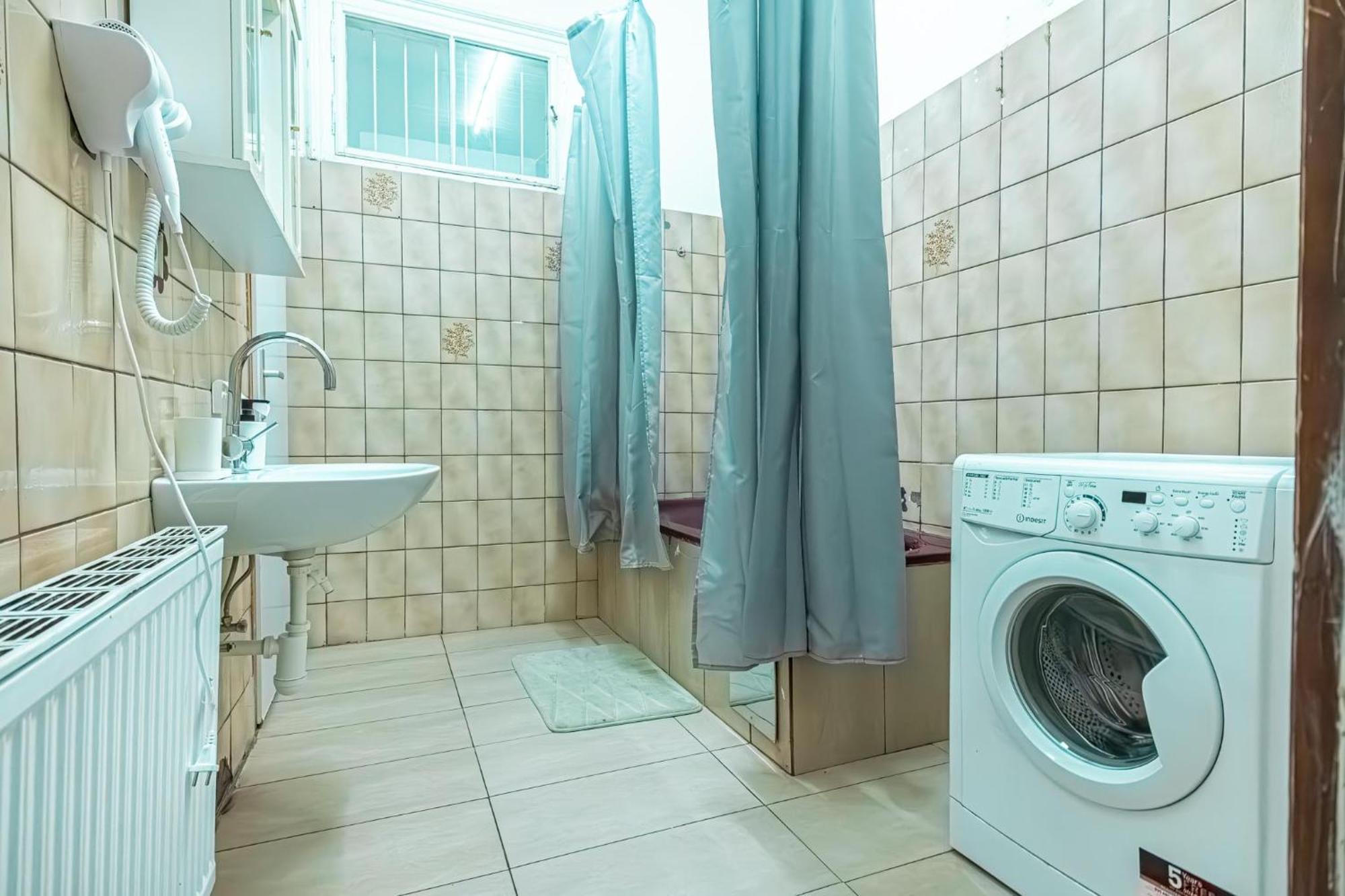 Central Belvedere 3Br Shared Apartment - 12 Min From City Center Wenen Buitenkant foto