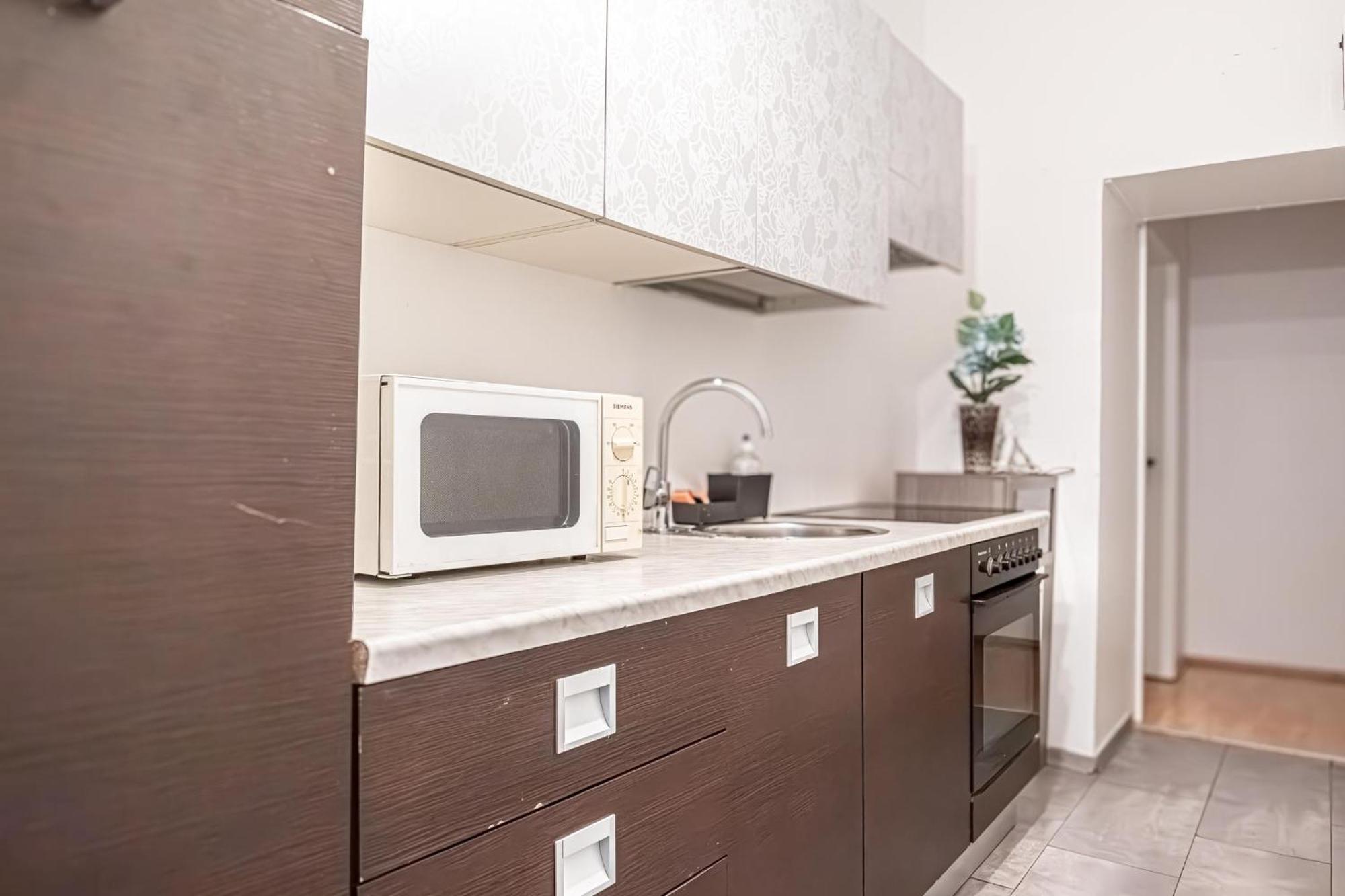 Central Belvedere 3Br Shared Apartment - 12 Min From City Center Wenen Buitenkant foto